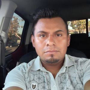 Meet your Posher, León